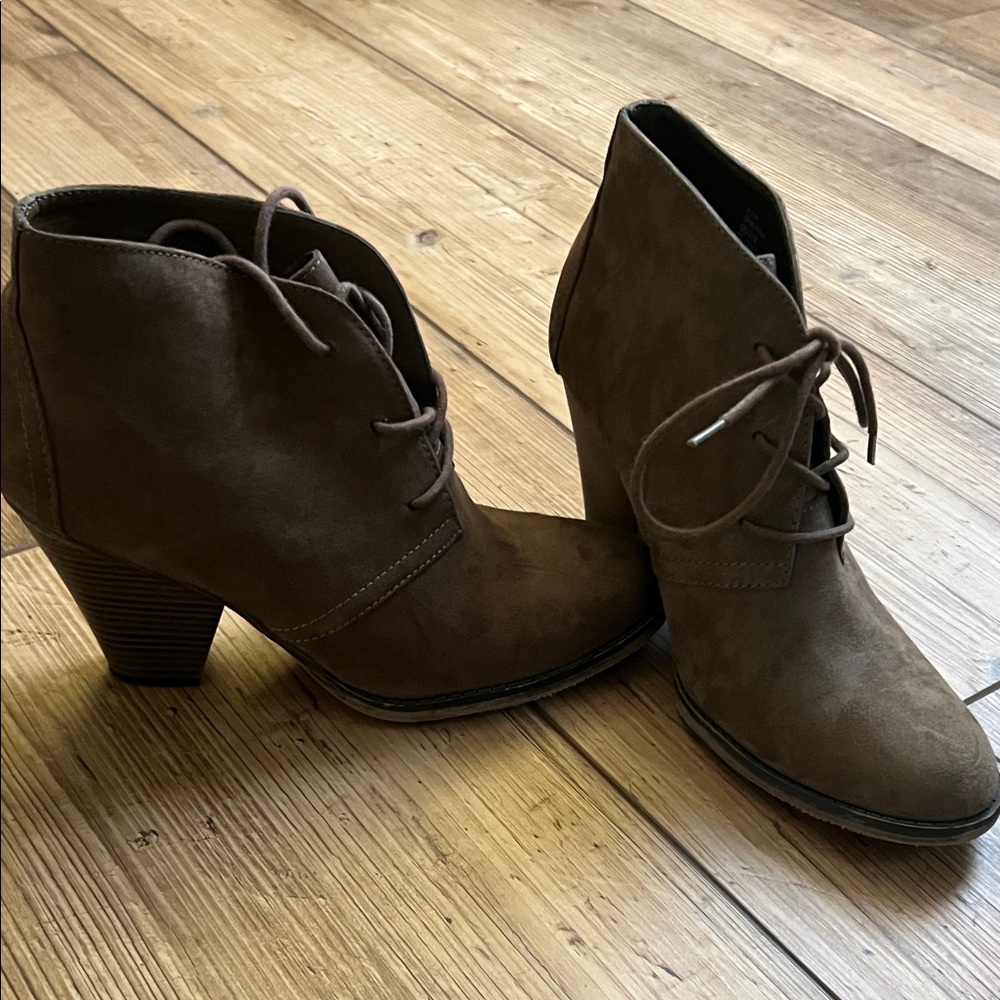 MIA Chocolate Lace-Up Heeled Boots